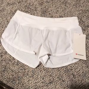 LuluLemon Speed Up Short 2.5”